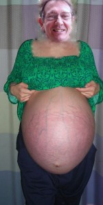 Octo-Mom-s-Baby-Belly-nadye-suleman-5635283-918-1222